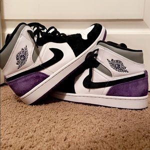 Custom Jordan 1 and Jordan 1 SE purple